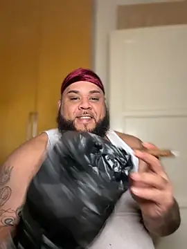 Snapshot of fatboyjayohh126 chatting on November 21, 2025, 5:28 am fatboyjayohh126 online show from November 21, 2025, 5:28 am