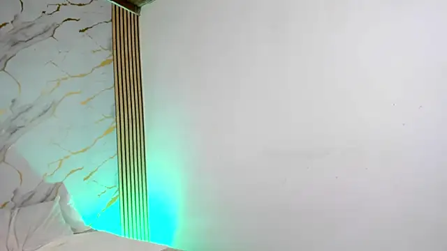 Snapshot of coralcarter1 chatting on November 9, 2025, 6:45 pm coralcarter1 online show from November 9, 2025, 6:45 pm