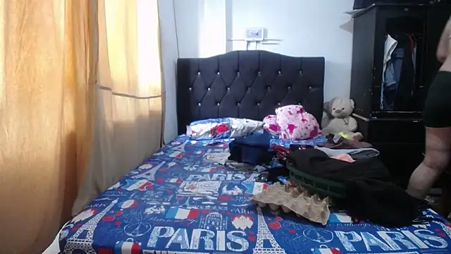 merryymaturee  online show from November 6, 2025, 12:31 pm