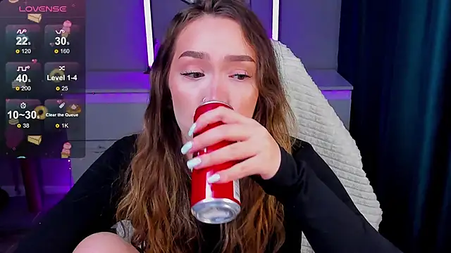 Snapshot of Evia_r0se chatting on March 11, 2026, 1:16 pm Evia r0se online show from March 11, 2026, 1:16 pm