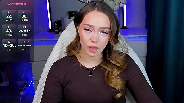 Snapshot of Evia_r0se chatting on November 14, 2025, 12:42 pm Evia r0se online show from November 14, 2025, 12:42 pm