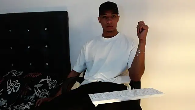 Snapshot of JacksonCooper1 chatting on January 26, 2025, 6:07 am JacksonCooper1 online show from January 26, 2025, 6:07 am