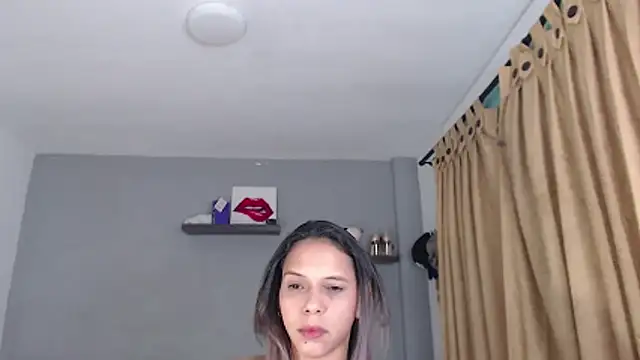 Snapshot of SusanLeroy chatting on February 12, 2026, 9:53 am SusanLeroy online show from February 12, 2026, 9:53 am