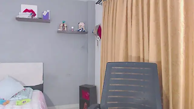 Snapshot of SusanLeroy chatting on March 11, 2026, 9:14 am SusanLeroy online show from March 11, 2026, 9:14 am