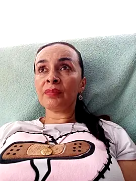 Samantha Sullivan  online show from October 20, 2025, 3:45 pm