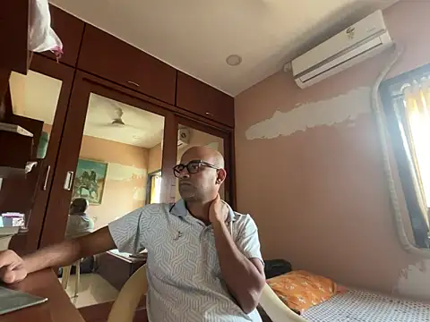 SammyChocolateIndian online show from February 27, 2025, 8:24 am