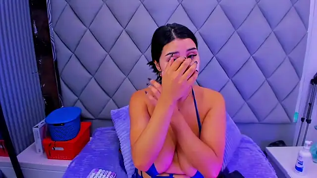 Snapshot of venusowen_ chatting on October 27, 2025, 1:01 pm venusowen online show from October 27, 2025, 1:01 pm