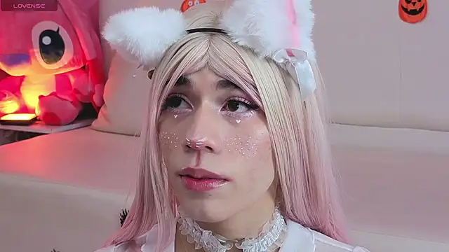 Snapshot of DaripQueen chatting on October 18, 2025, 2:41 pm DaripQueen online show from October 18, 2025, 2:41 pm