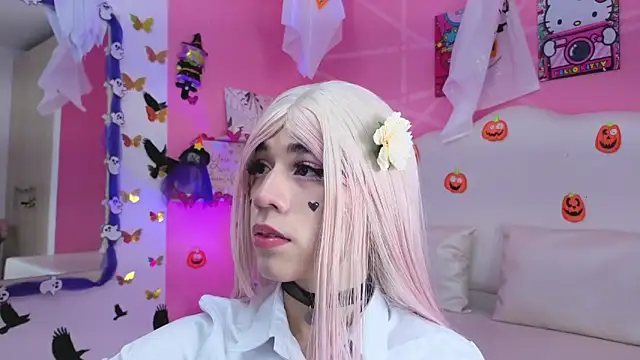 Snapshot of DaripQueen chatting on October 24, 2025, 1:21 pm DaripQueen online show from October 24, 2025, 1:21 pm