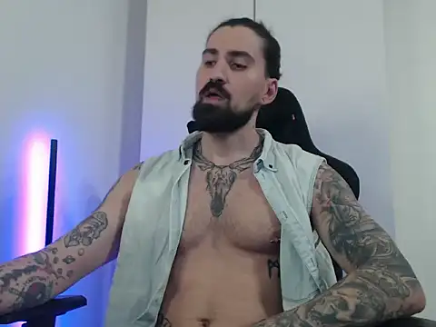 Snapshot of MateoHunk chatting on March 20, 2026, 6:20 pm MateoHunk online show from March 20, 2026, 6:20 pm