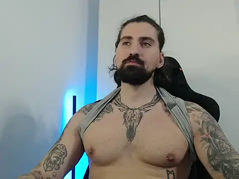 Snapshot of MateoHunk chatting on October 13, 2025, 10:17 am MateoHunk online show from October 13, 2025, 10:17 am