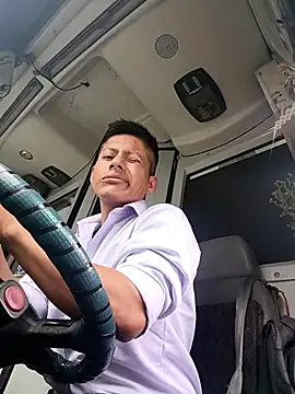 alexchir4 online show from October 27, 2025, 3:35 pm