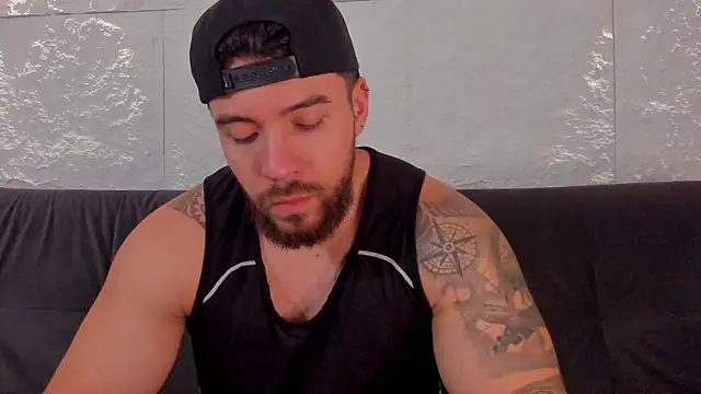  dreammr1  online show from October 19, 2025, 6:32 pm