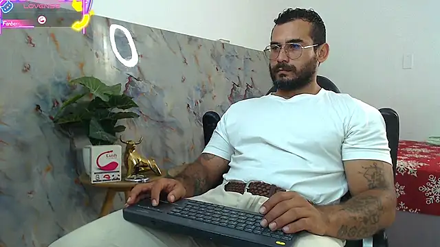 Snapshot of hanz_col chatting on October 8, 2025, 3:35 pm hanz col online show from October 8, 2025, 3:35 pm