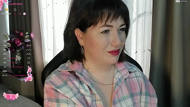 Snapshot of Victoria_Di chatting on September 15, 2025, 3:40 am Victoria Di online show from September 15, 2025, 3:40 am