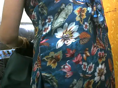 l l ish online show from October 23, 2025, 5:50 am