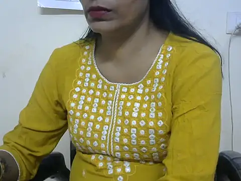 l l ish online show from October 22, 2025, 4:56 am