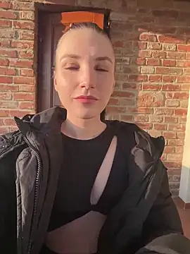 Sofia Poly online show from February 21, 2025, 3:21 pm