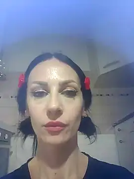 dahlia 82 online show from January 30, 2025, 1:53 pm