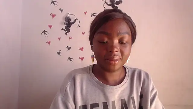  Zooee online show from June 10, 2026, 4:41 pm