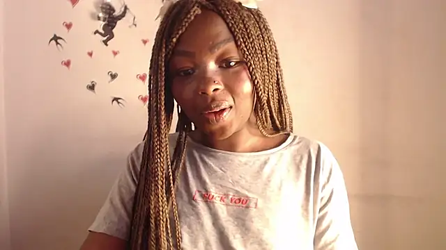 Snapshot of _Zooee chatting on July 18, 2026, 4:04 pm Zooee online show from July 18, 2026, 4:04 pm