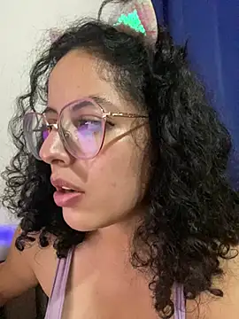 babyluna939 online show from March 21, 2025, 3:33 am