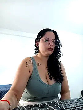 babyluna939 online show from May 2, 2026, 4:34 pm