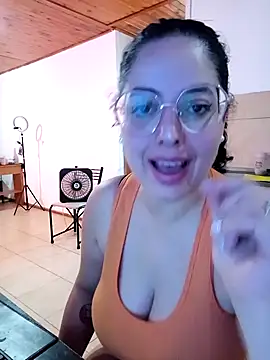 babyluna939 online show from January 11, 2026, 2:13 pm