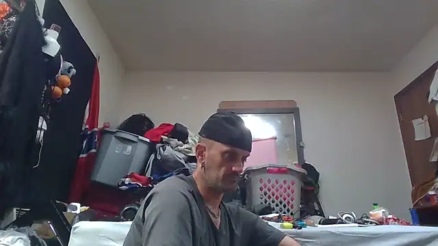 Snapshot of slinginbigD chatting on August 6, 2026, 6:08 am slinginbigD online show from August 6, 2026, 6:08 am