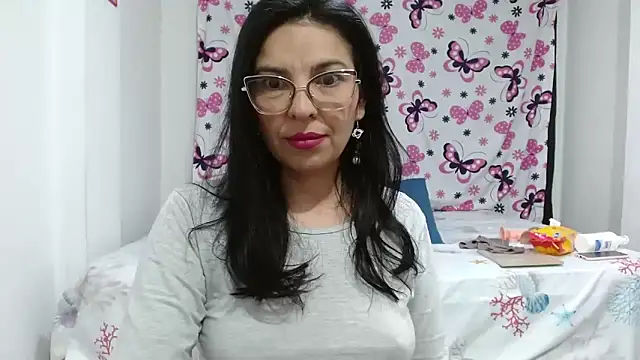 Snapshot of anybellucci43 chatting on February 9, 2025, 9:37 am anybellucci43 online show from February 9, 2025, 9:37 am