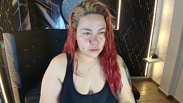 Bruja  Scarlata online show from December 1, 2025, 11:22 am