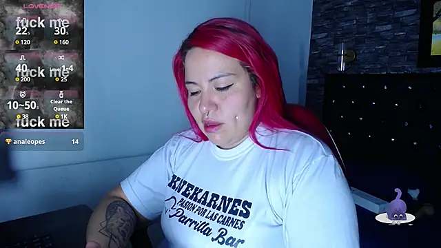 Bruja  Scarlata online show from February 25, 2025, 9:04 pm