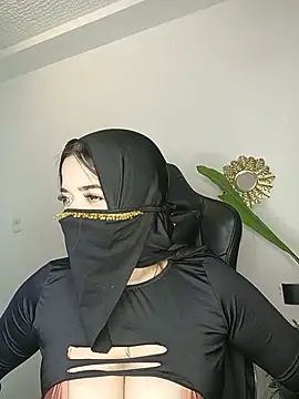 Snapshot of janna_isa chatting on August 6, 2026, 9:54 pm janna isa online show from August 6, 2026, 9:54 pm
