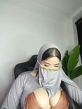 Snapshot of janna_isa chatting on July 23, 2026, 1:58 am janna isa online show from July 23, 2026, 1:58 am