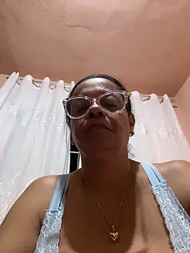Snapshot of lomagata chatting on May 9, 2026, 2:15 am lomagata online show from May 9, 2026, 2:15 am