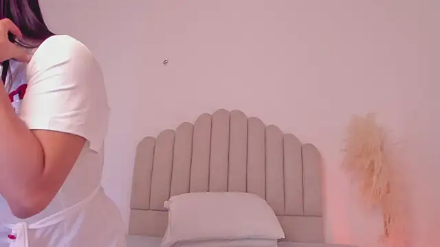 Snapshot of valerysantos_ chatting on June 24, 2026, 12:15 pm valerysantos online show from June 24, 2026, 12:15 pm