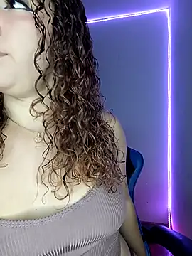 Snapshot of __elissa chatting on November 10, 2025, 4:06 am elissa online show from November 10, 2025, 4:06 am