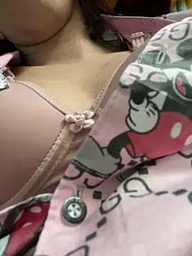 Snapshot of Boi_Boi2x chatting on March 13, 2025, 5:00 am Boi Boi2x online show from March 13, 2025, 5:00 am