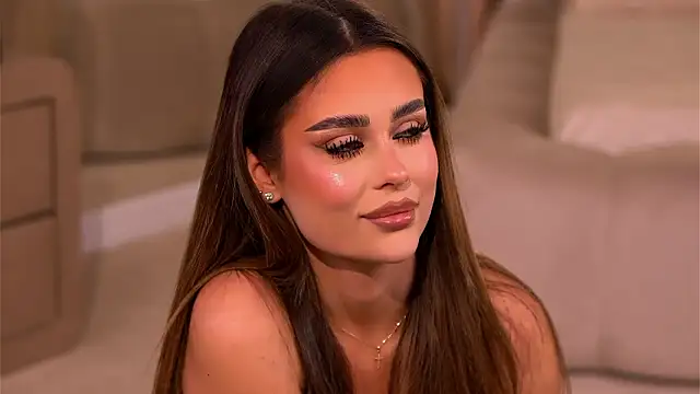 YasmineShaw online show from February 18, 2026, 1:14 am