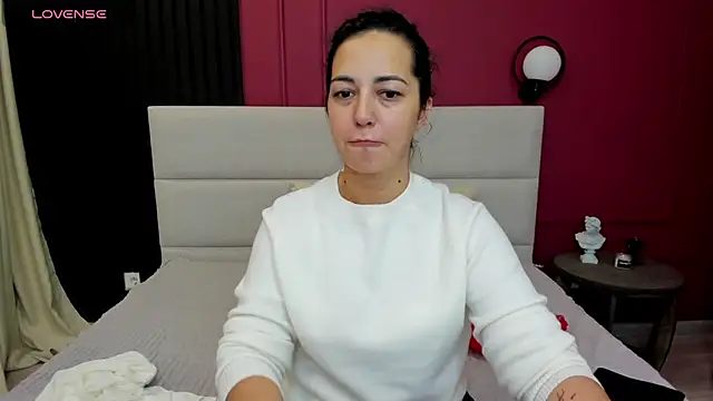 Snapshot of Linda_Insatiable chatting on October 11, 2025, 1:17 am Linda Insatiable online show from October 11, 2025, 1:17 am