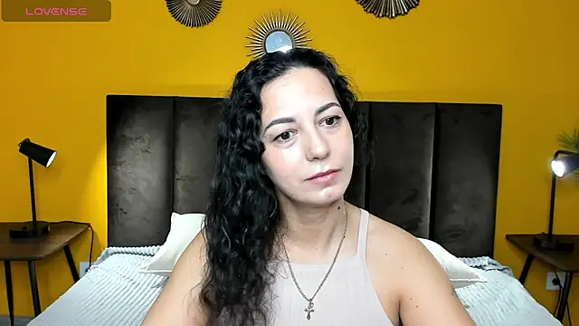 Snapshot of Linda_Insatiable chatting on March 5, 2025, 1:31 am Linda Insatiable online show from March 5, 2025, 1:31 am