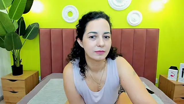 Linda Insatiable online show from February 5, 2026, 1:34 am