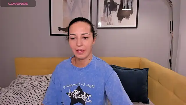 Snapshot of Linda_Insatiable chatting on March 8, 2025, 1:50 am Linda Insatiable online show from March 8, 2025, 1:50 am