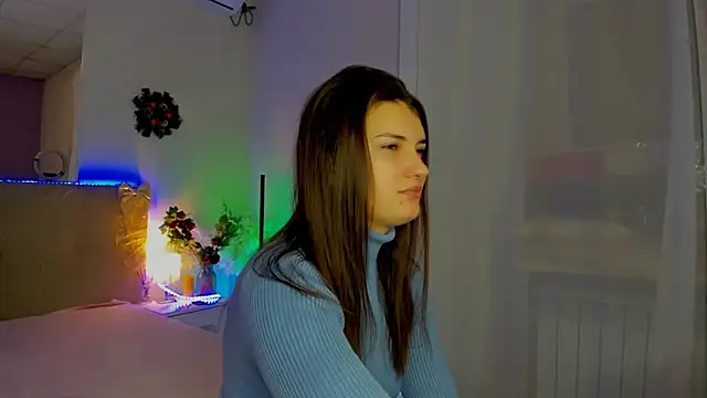 Laura Leee online show from December 19, 2025, 6:16 am