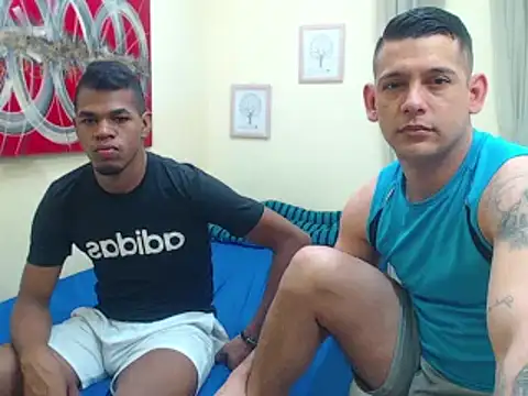 Snapshot of destroys_girls chatting on March 6, 2025, 12:21 am destroys girls online show from March 6, 2025, 12:21 am