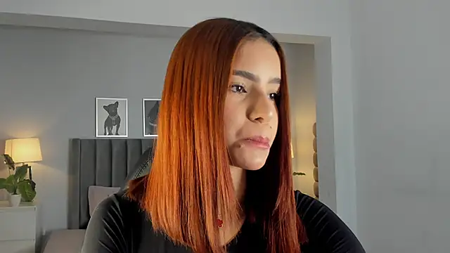 Madie  collins online show from November 20, 2025, 11:33 am