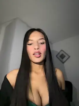 Snapshot of Dulceeany chatting on November 11, 2025, 3:12 am Dulceeany online show from November 11, 2025, 3:12 am