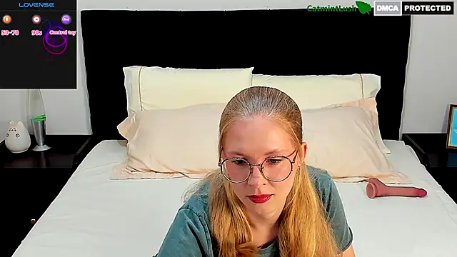 CatmintLush online show from November 9, 2025, 11:42 pm