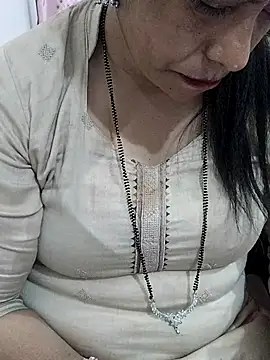 Urmila bhabhii online show from February 25, 2026, 8:47 am