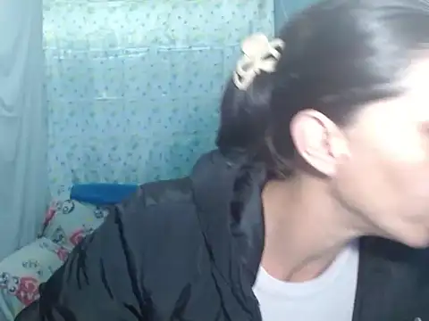 Snapshot of Marilyn_xxxx chatting on December 1, 2025, 9:26 pm Marilyn xxxx online show from December 1, 2025, 9:26 pm